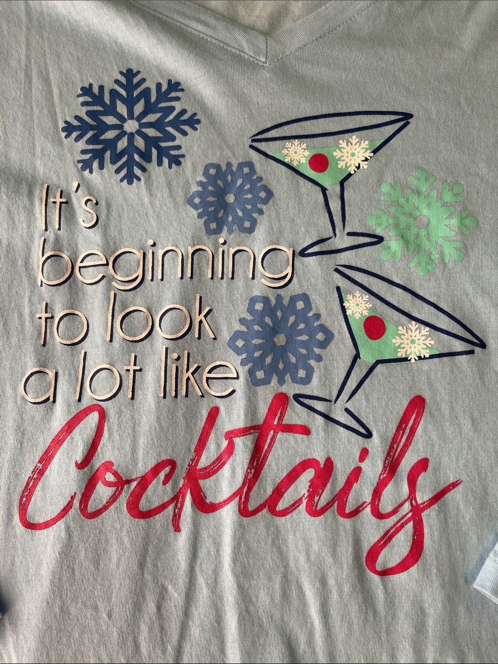 Avenue Light Blue V-Neck 'Cocktails' Graphic 3/4 Sleeve Tee size 18/20 women’s
